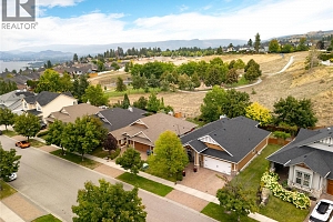 335 Quilchena Drive - Photo 32