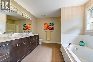1865 Begbie Road Unit# 1 - Photo 33