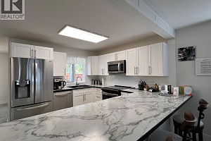 821 8th Avenue - Photo 3