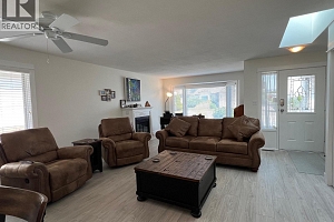 821 8th Avenue - Photo 6