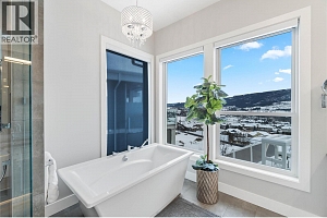 608 Mt Ida Crescent - Photo 22