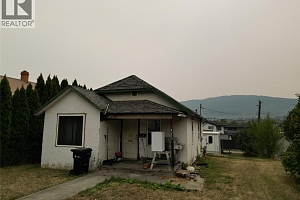 4215 34 Street - Photo 2