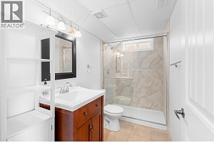 647 Middleton Way - Photo 14