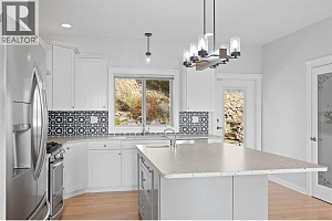 647 Middleton Way - Photo 24