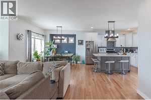 647 Middleton Way - Photo 3