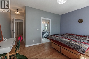 647 Middleton Way - Photo 30