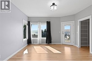 647 Middleton Way - Photo 33