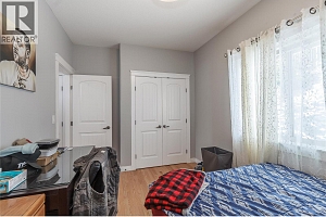 647 Middleton Way - Photo 38