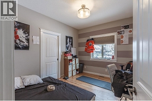 647 Middleton Way - Photo 39