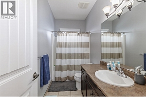 647 Middleton Way - Photo 41