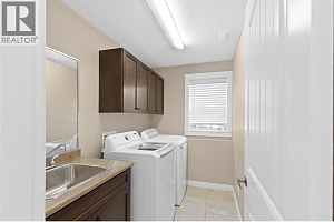 647 Middleton Way - Photo 57