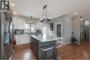 647 Middleton Way - Photo 6
