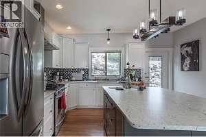 647 Middleton Way - Photo 7