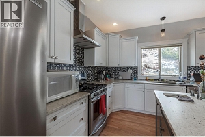 647 Middleton Way - Photo 8