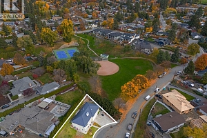 1650 Highland Drive N - Photo 2