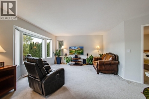 1650 Highland Drive N - Photo 6