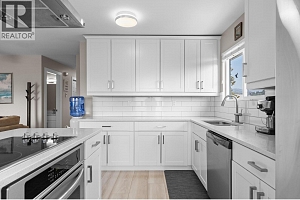 2440 Margaret Road - Photo 2