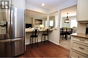 945 Lawrence Avenue Unit# 203 - Photo 9