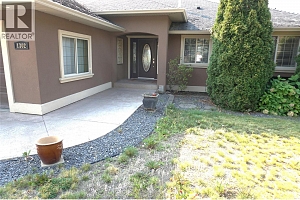 1302 Loseth Drive - Photo 3
