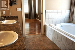 1302 Loseth Drive - Photo 33