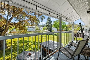 765 Wayne Road - Photo 2