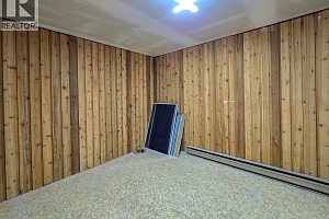 1660 Shuswap Avenue - Photo 12