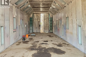 1660 Shuswap Avenue - Photo 29