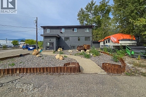1660 Shuswap Avenue - Photo 35