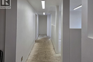 1660 Shuswap Avenue - Photo 6