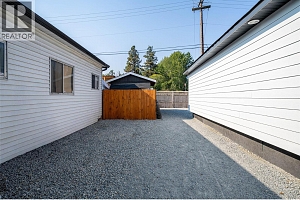 1881 Boucherie Road Unit# 64 - Photo 42