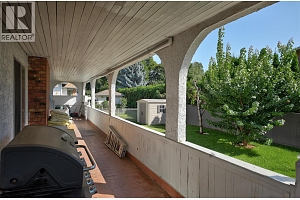 2295 Rhondda Court - Photo 27