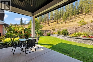 2594 Crown Crest Drive - Photo 4