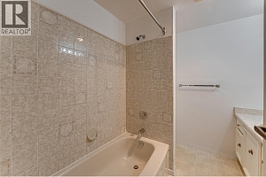 3901 32 Avenue Unit# 208 - Photo 22
