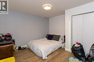 713 Russell Avenue - Photo 6