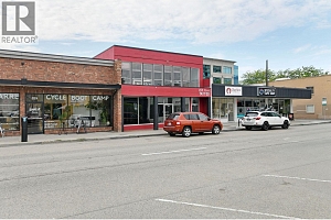 525 - 527 Lawrence Avenue - Photo 2