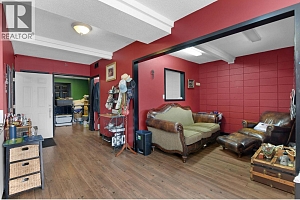 525 - 527 Lawrence Avenue - Photo 30