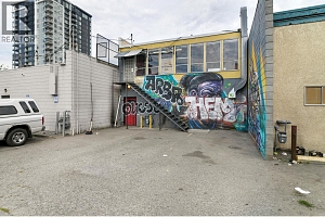 525 - 527 Lawrence Avenue - Photo 41