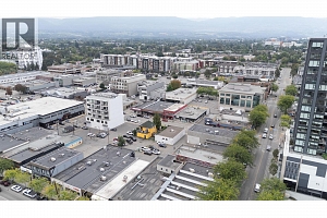 525 - 527 Lawrence Avenue - Photo 47