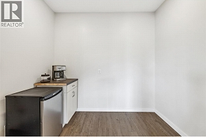 2411 Harding Road - Photo 36