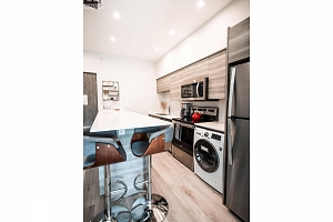 2555 Lakeshore Road Unit# 518 - Photo 2