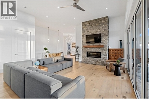 858 Clarance Avenue - Photo 16
