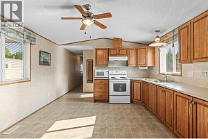 136 Meadow Crescent Unit# 10 - Photo 10