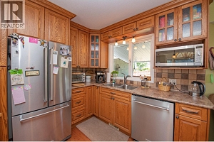 8841 Michael Drive - Photo 10