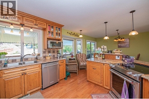 8841 Michael Drive - Photo 11