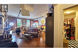 274A Bernard Avenue - Photo 3