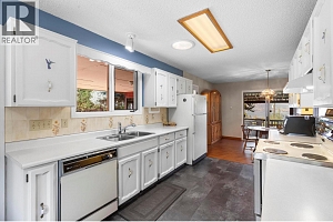 4980 Chute Lake Road - Photo 28