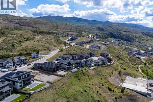 443 Redtail Court - Photo 70