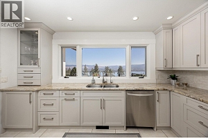 2523 Hillsborough Road - Photo 11