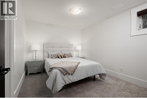 2523 Hillsborough Road - Photo 27