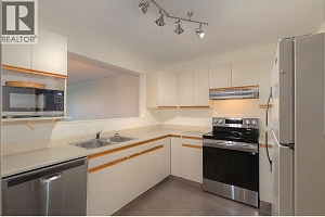 1045 Sutherland Avenue Unit# 152 - Photo 4